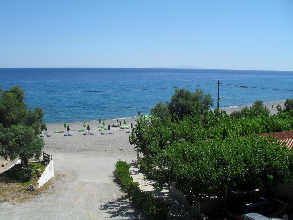 V&C Paradise Apartments Rodhákinon Luaran gambar