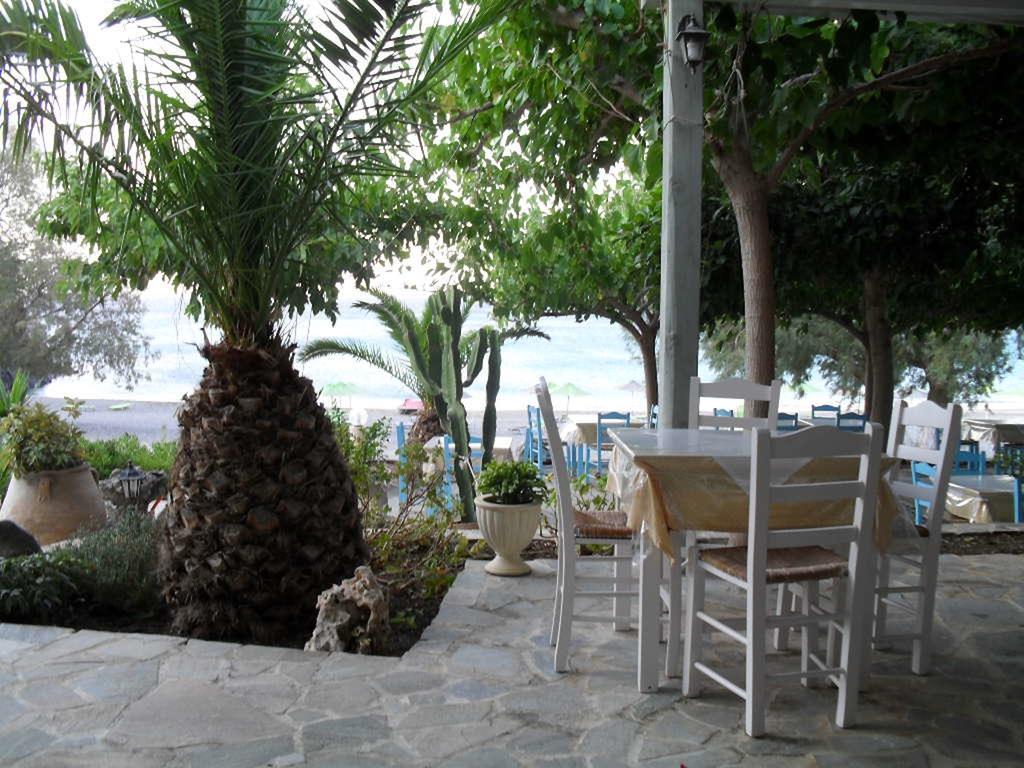 V&C Paradise Apartments Rodhákinon Luaran gambar