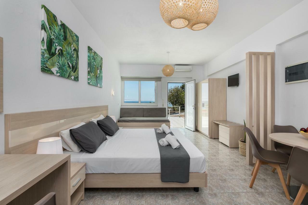 V&C Paradise Apartments Rodhákinon Luaran gambar
